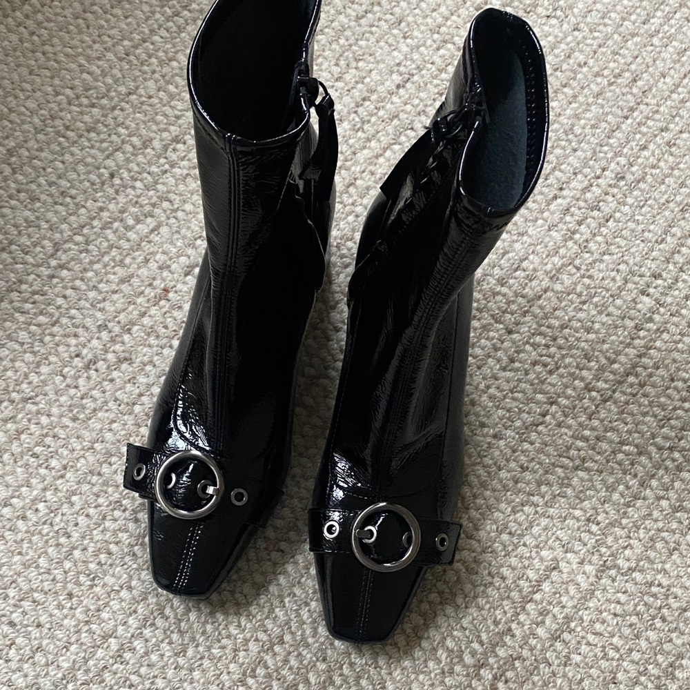 Zara patent black size 7 buckle heel boots